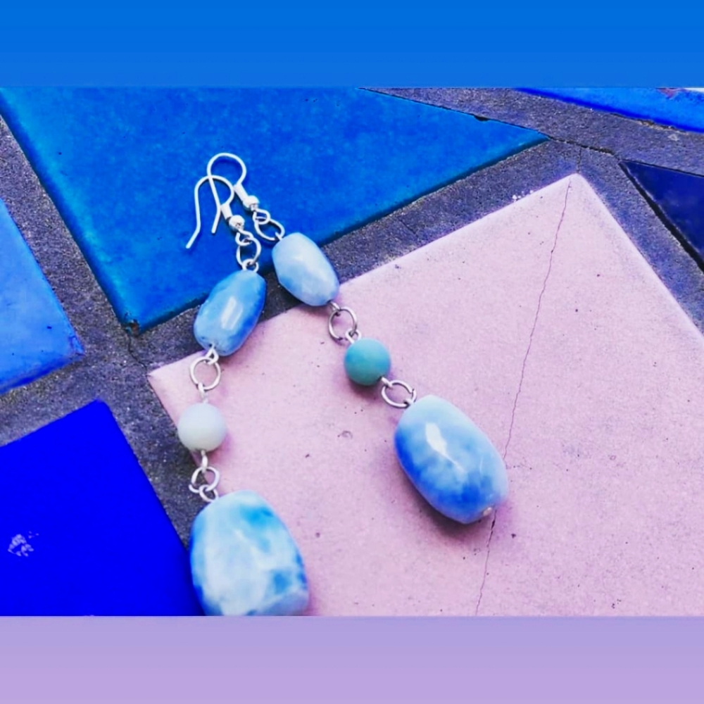 3 tear aquamarine earring